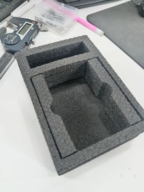 Ложемент с вынимаемыми вставками для плат Arduino